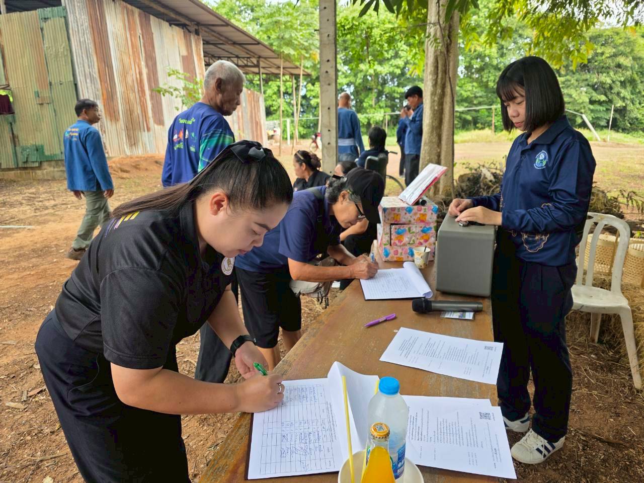 การเรียนรู้การพัฒนาคุณภาพชีวิตตามหลักทฤษฎีใหม่ประยุกต์สู่ 
